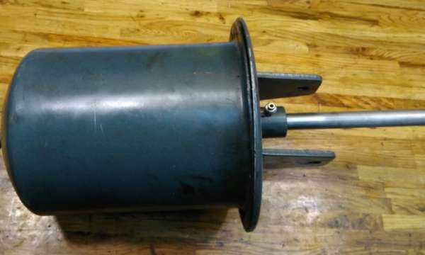 Пневмоцилиндр отжима покрышки шиномонтажного станка